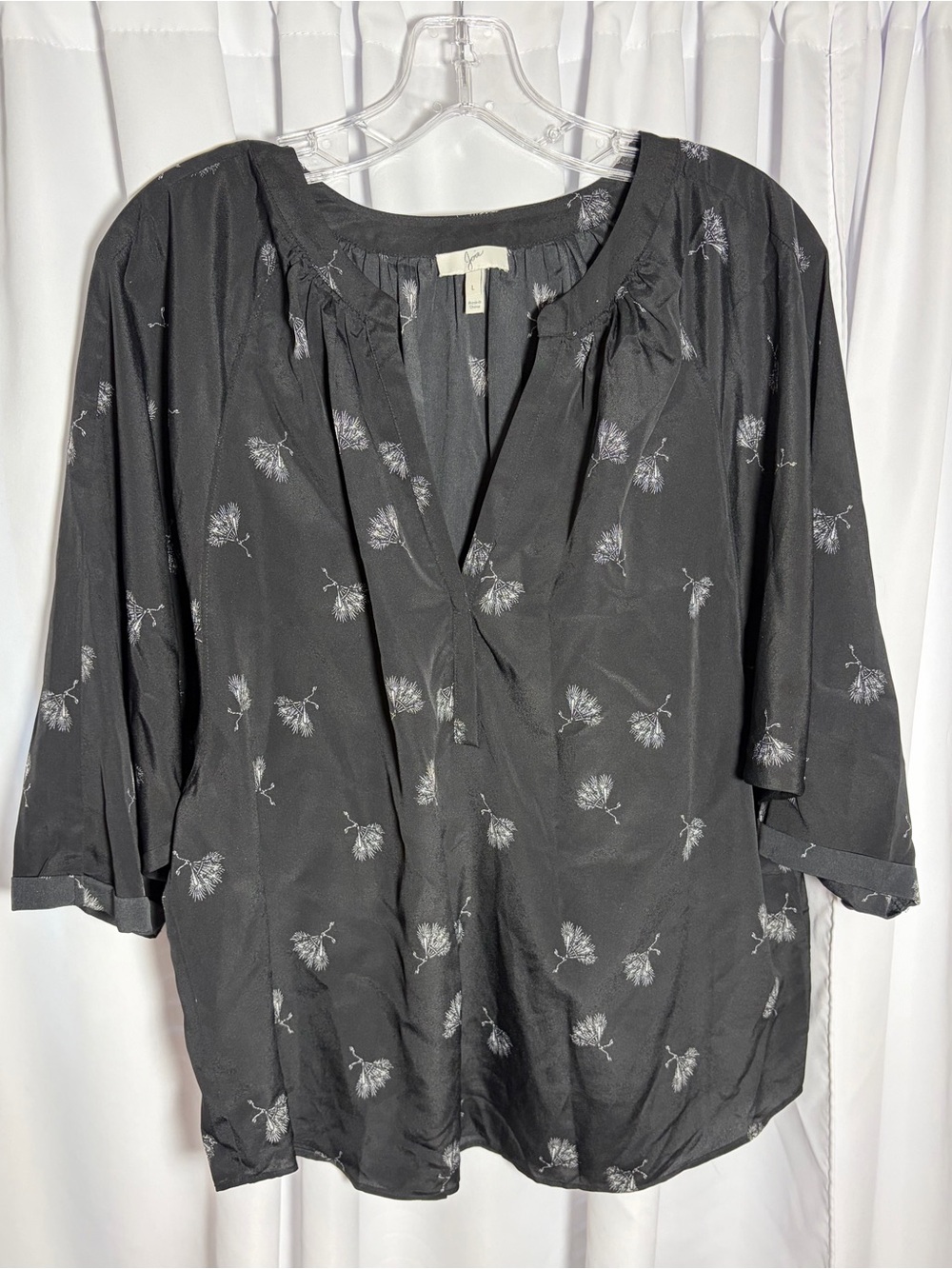JOIE Black with White Flowers V-Neck Blouse size L